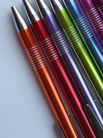 Barevné propisky (nejen) k diářkům