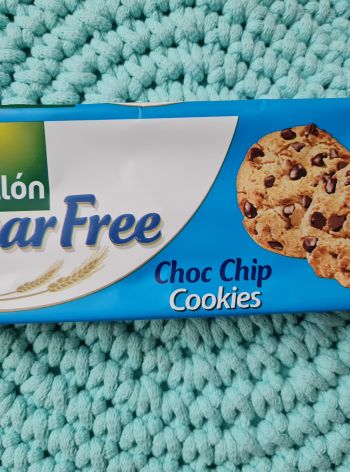 Choc Chip Cookies Gullón Sugar Free – sušenky s kousky čokolády 150 g