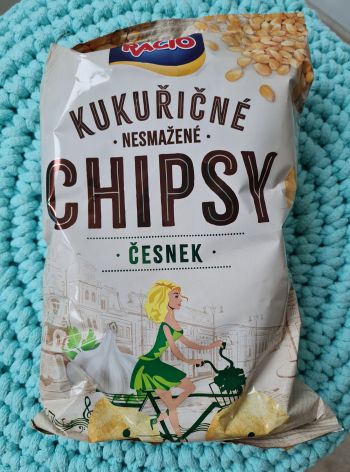 Kukuřičné nesmažené chipsy (česnek) – Racio