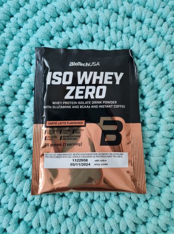 Proteinový prášek Iso Whey Zero (caffe latte) vzorek 25 g – BioTechUSA