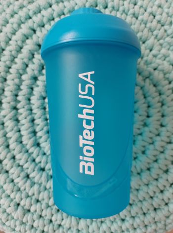 Shaker (modrý) BioTech USA – 600 ml