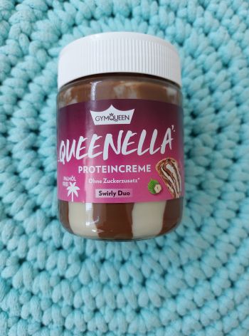 Queenella Swirly duo 250 g – proteinový krém (SLEVA! Min. trvanlivost březen 2023)