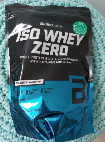 Proteinový prášek Iso Whey Zero (kokos) 500 g – BioTechUSA