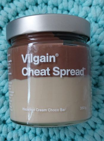 Vilgain Cheat Spread ⁠(lískooříškový krém s čokoládou) –⁠ 100% přírodní ořechové máslo s proteinem 350 g (SLEVA! Min. trvanlivost 30.4. 2023)