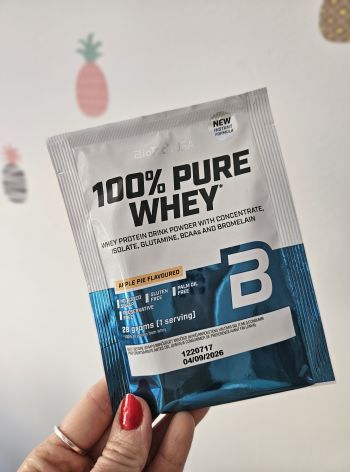 Proteinový prášek 100% pure Whey (apple pie) 30 g – BioTechUSA