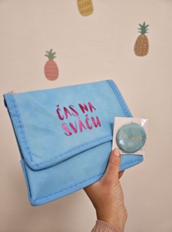 Termo taštička „ČAS NA SVÁČU“ blue/shine pink + placka