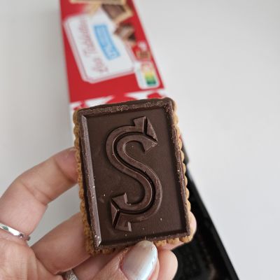 Sušenky s hořkou čokoládou „karty“ Les Tablettes bez přidaného cukru – Carrefour