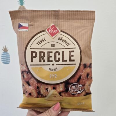 Tenké křupavé precle jako vhodnější zobka (různé příchutě) 90 g – Vest